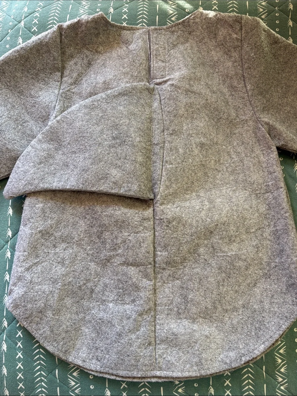 POTTERY BARN KIDS Hammerhead Shark Costume Size 4-6